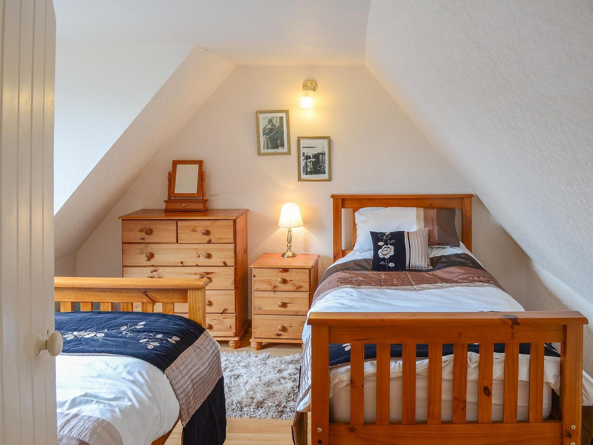 Seashell Cottage Неърн Екстериор снимка